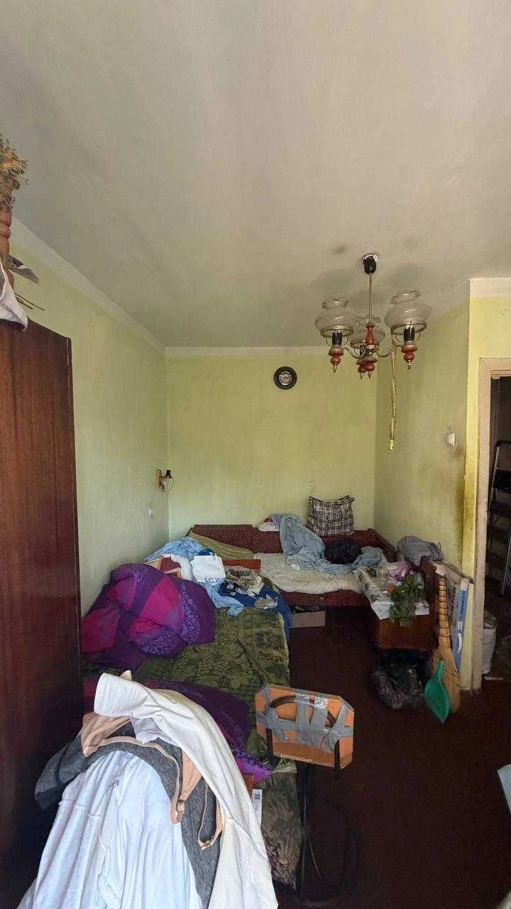 продаж 1-к поряд з міським озером