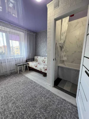 Продаж квартири 38.6 м² з власною кухнею та санвузлом. Автов