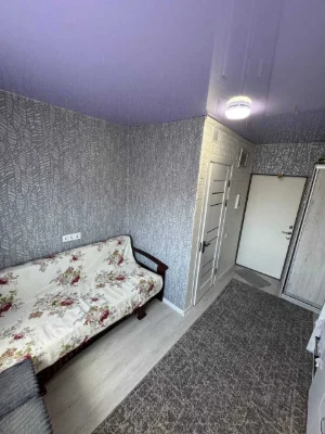 Продаж квартири 38.6 м² з власною кухнею та санвузлом. Автов