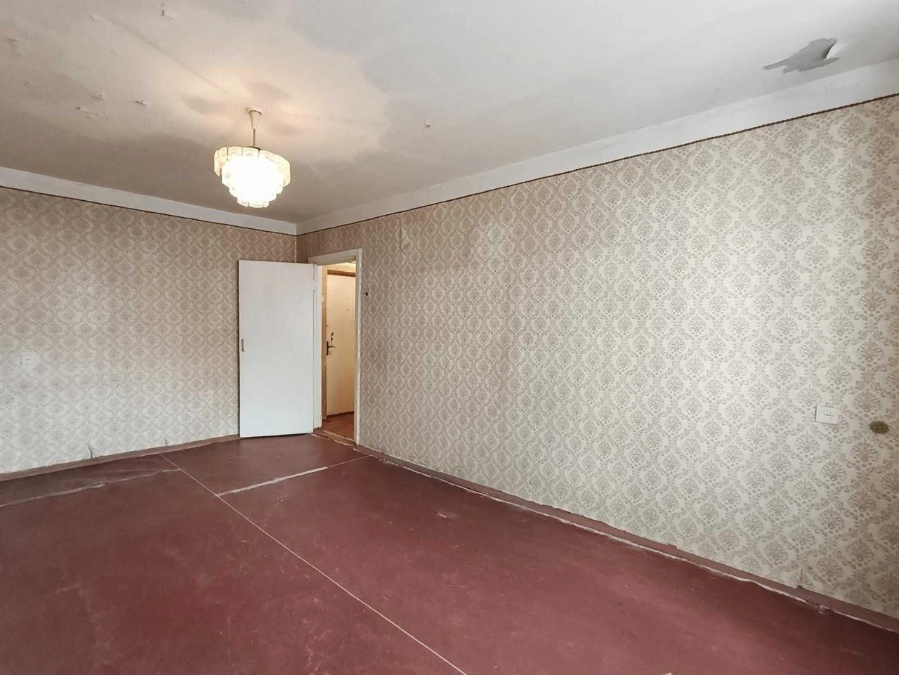 Продаж 1-кімнатної квартири 31 м2 по Левка Лук'яненка, р-н Е