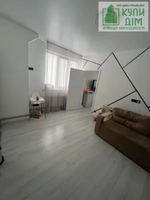 Продам квартиру 39,9 квадратів.