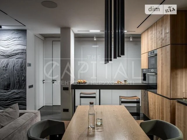 Sale of 4-room apartment 135 sq. m on Regeneratorna St. 4 K 14 •