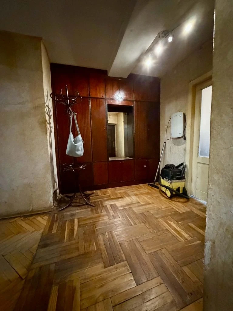 Продам 2-кімнатну квартиру по вул.Олени Степанівни, чешка