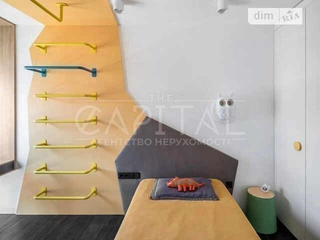 Sale of 4-room apartment 135 sq. m on Regeneratorna St. 4 K 14 •