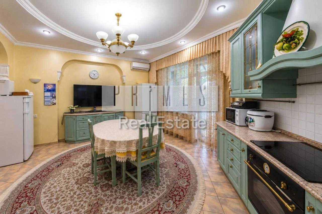 Продажа 4к квартиры в примиальном жилом комплексе на Печерск