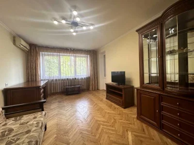 Квартира. Київ, Левка Лук'яненка вул.