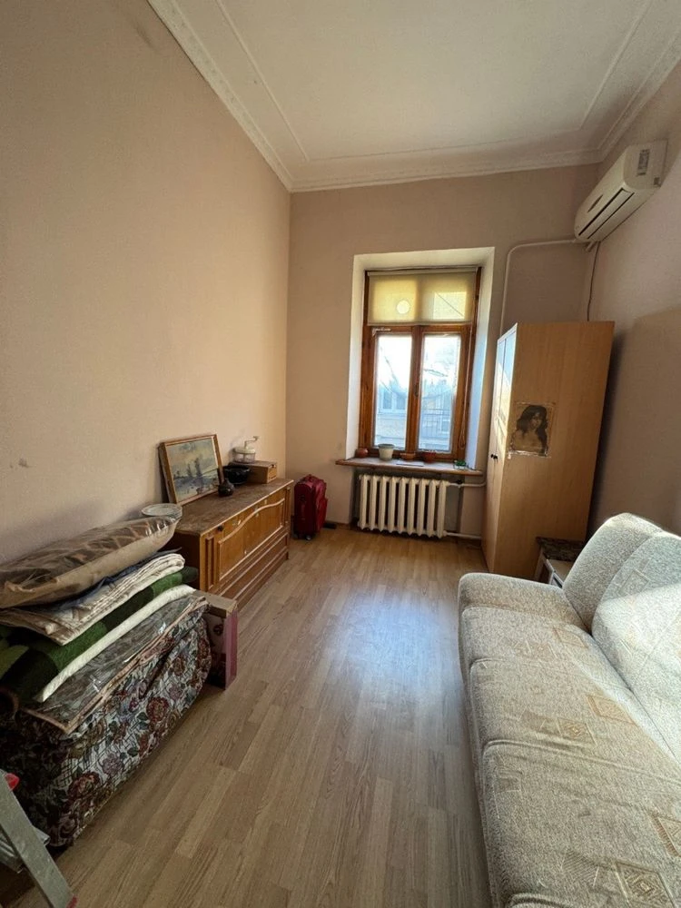 Продам 3 кімнатну квартиру в центрі міста| вул.Базарна|Примо