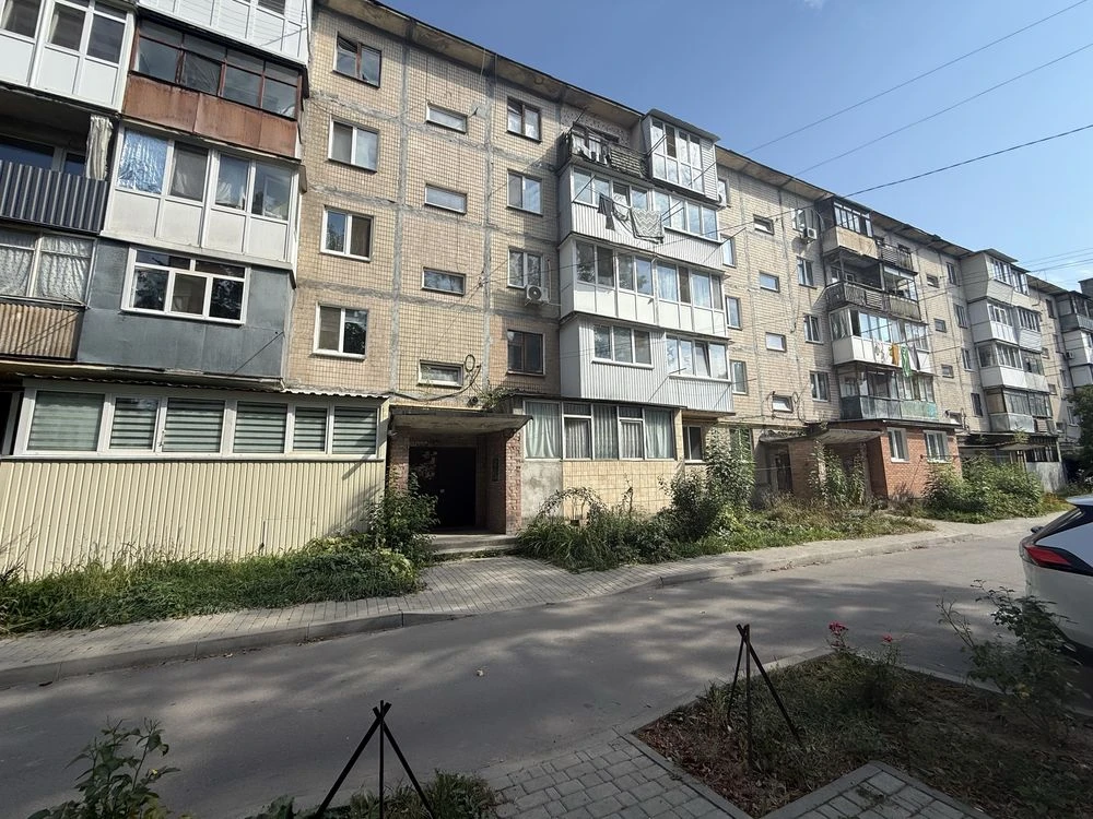 Продаж 2 кк квартири на Вишенькі , 3 поверх , не кутова , ро