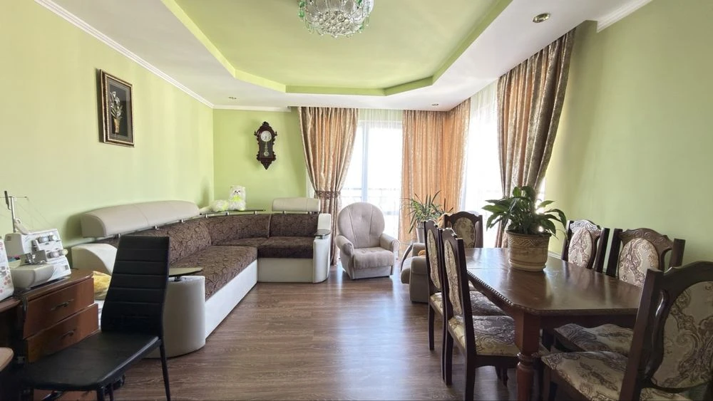 Продаж 3-кімнатноі квартири в ЖК Різдвяний