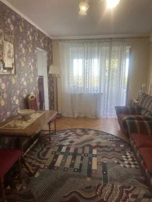 Продам 3-кімнатну квартиру в центрі міста