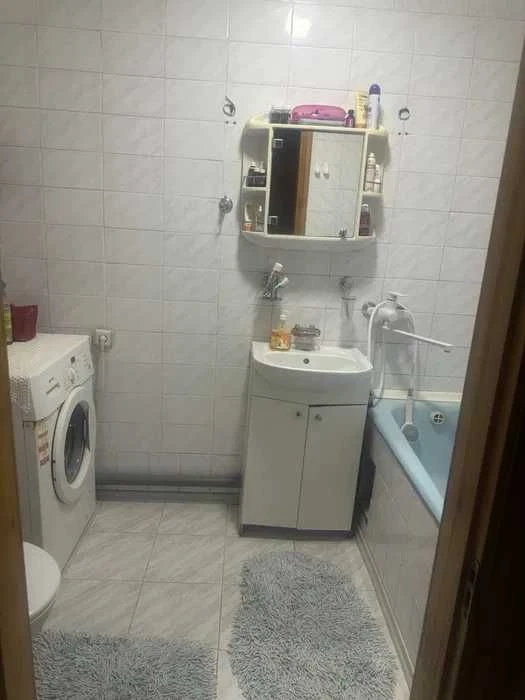 Продам 3-кімнатну квартиру в центрі міста