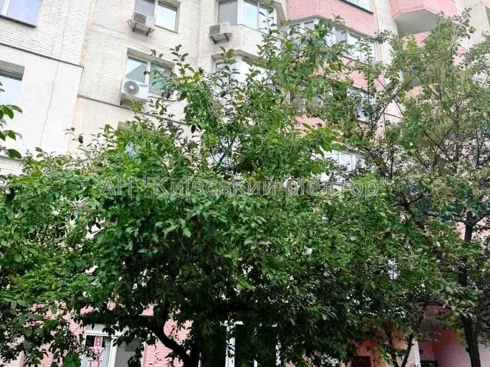 Квартира. Київ, Княжий Затон вул.