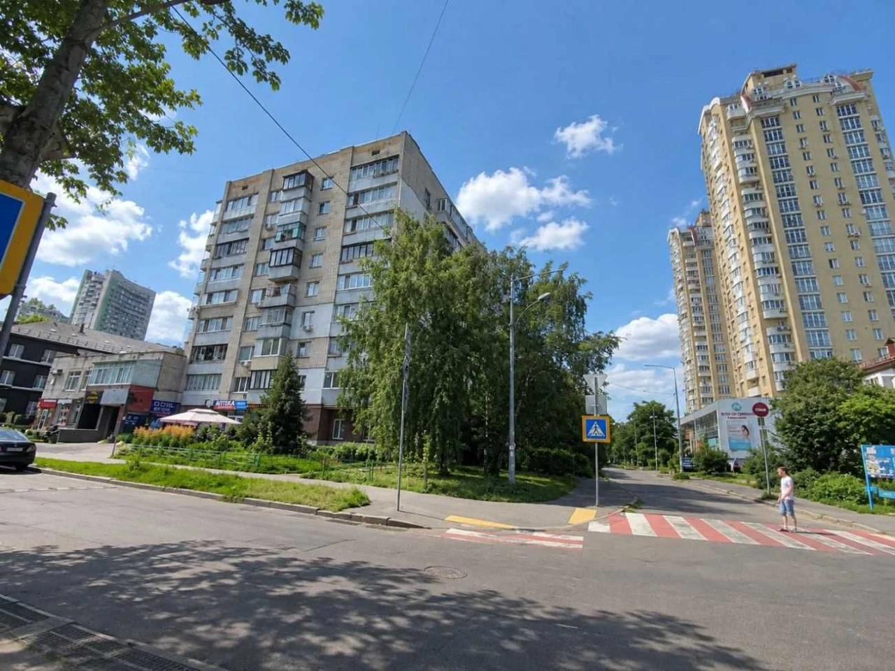 Продаж: 3-кімн. квартира.  Роздільна. 3 поверх.  Цегляний бу