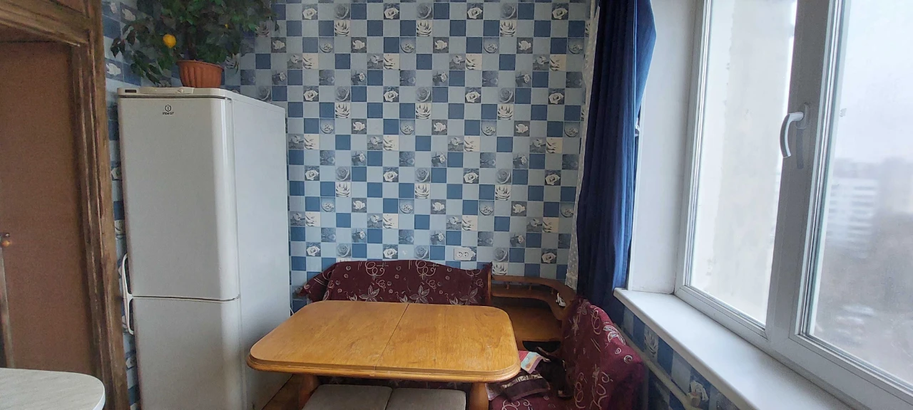 Продам 2 комн кв Салтовка метро Студенческая