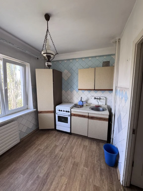 Продаж 2 кімн.квартири на 2 Шевченківському(вул.Чарівна)6 по