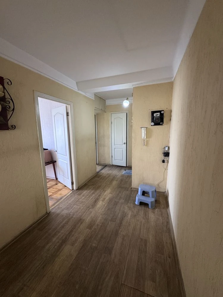 Продаж 2 кімн.квартири на 2 Шевченківському(вул.Чарівна)6 по