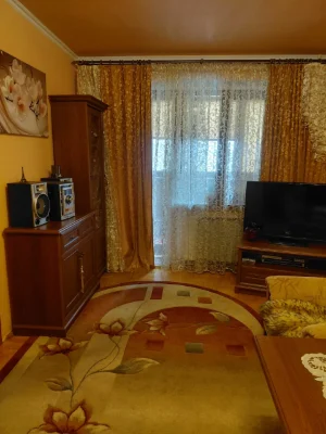 Продам 4-х кімнатну квартиру