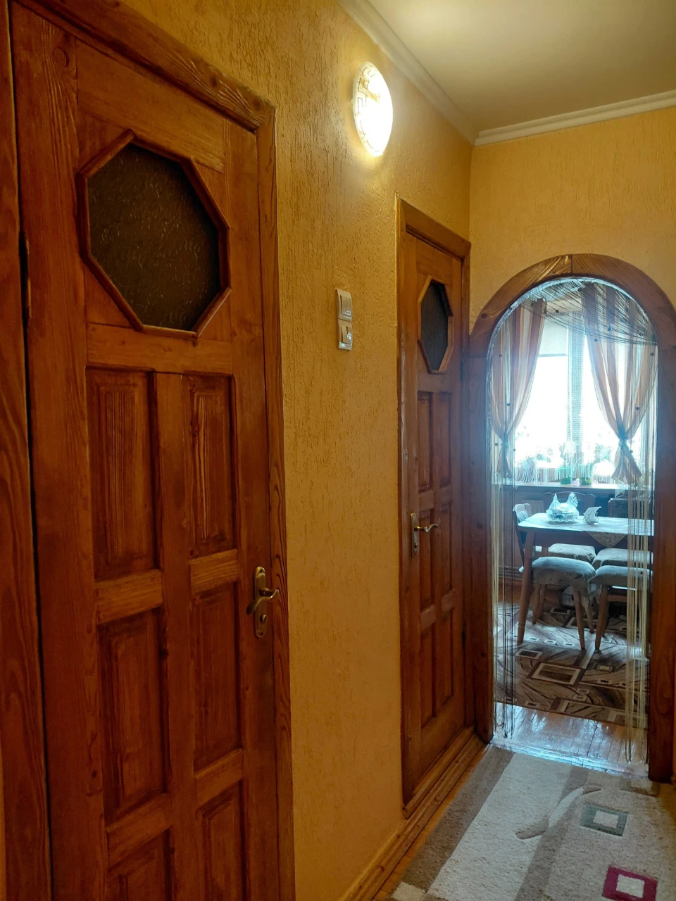 Продам 4-х кімнатну квартиру