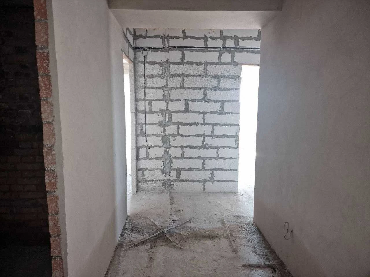 Продаж двокімнатної (61,86м2) в зданому будинку!!