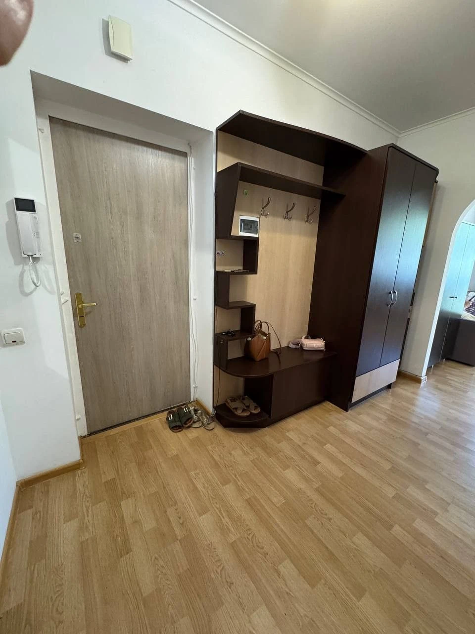 Продаж 2-кім. квартири 61.6 м.кв. з індивідуальним опаленням