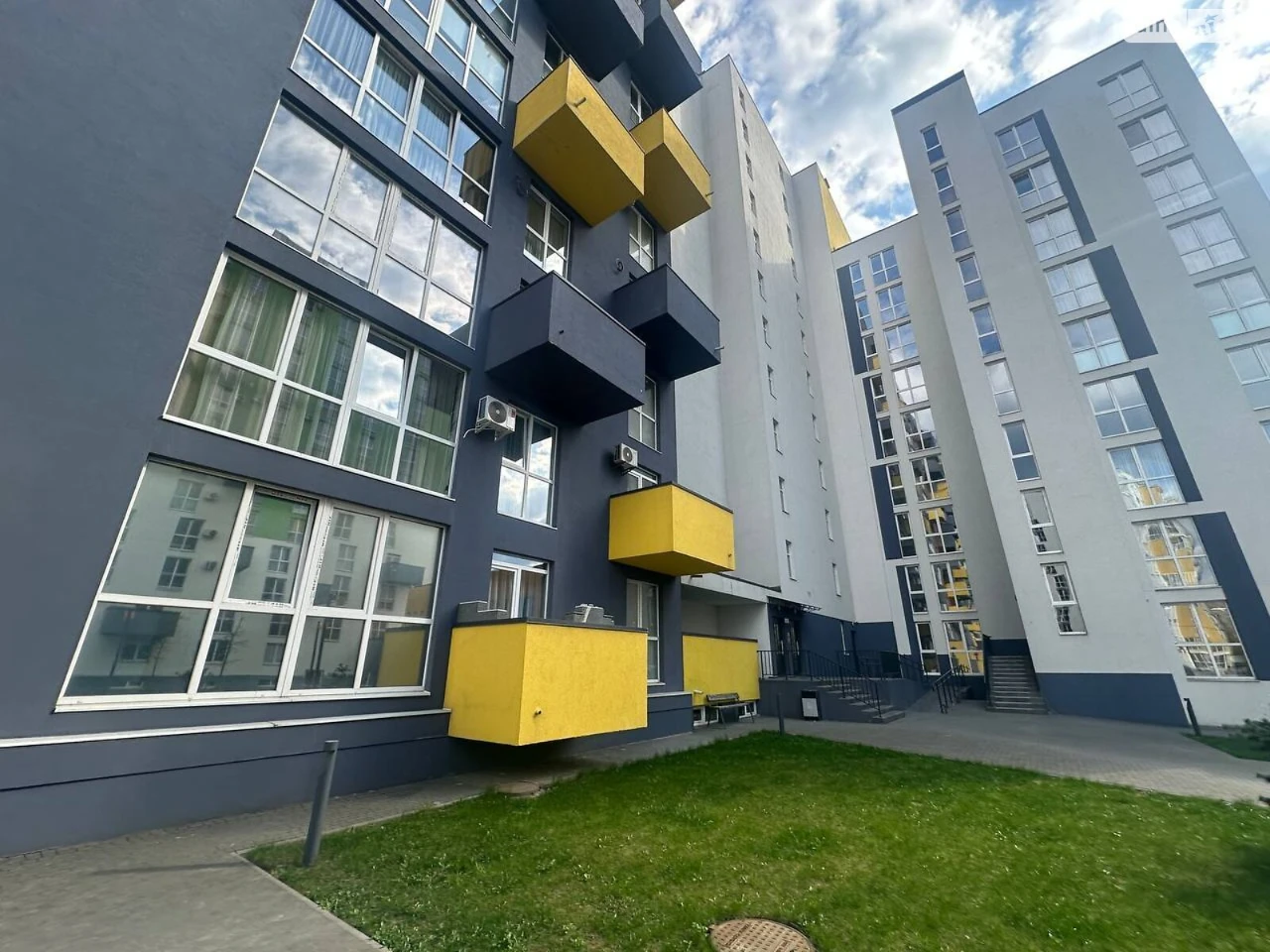 Продаж Квартира Левандівка