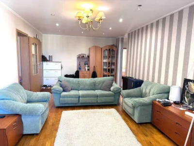 Продаж 3 кімн квартири біля м Житомирська (3 хв пішки), Свят