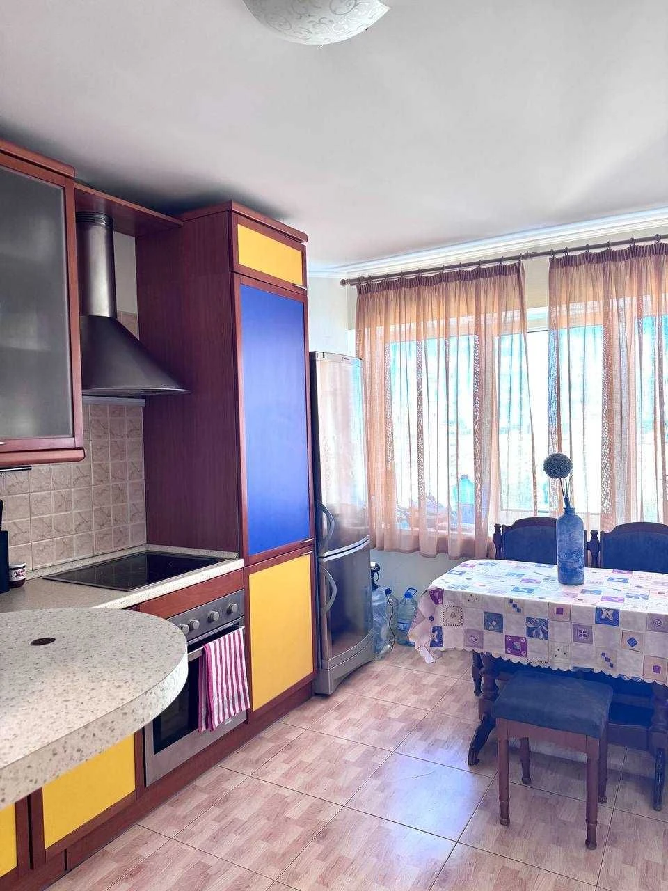 Продаж 3 кімн квартири біля м Житомирська (3 хв пішки), Свят