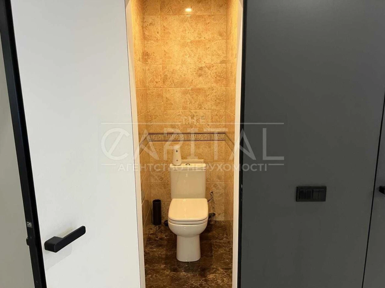 Продаж 2к квартири 72м.кв,Київ,вул.Харківське шосе 55/Харько