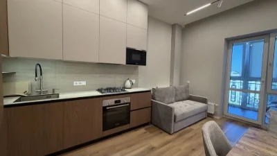 Продаж 2к ЖК Кришталеві джерала Метрологична