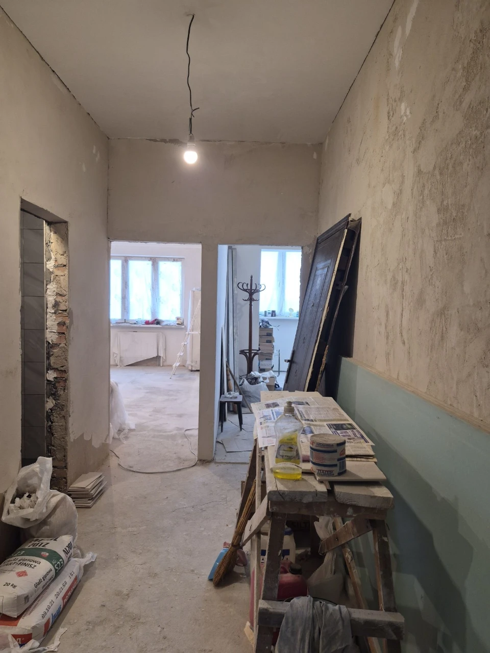 Продаж  1 кімнатної квартири на  Троєщині
