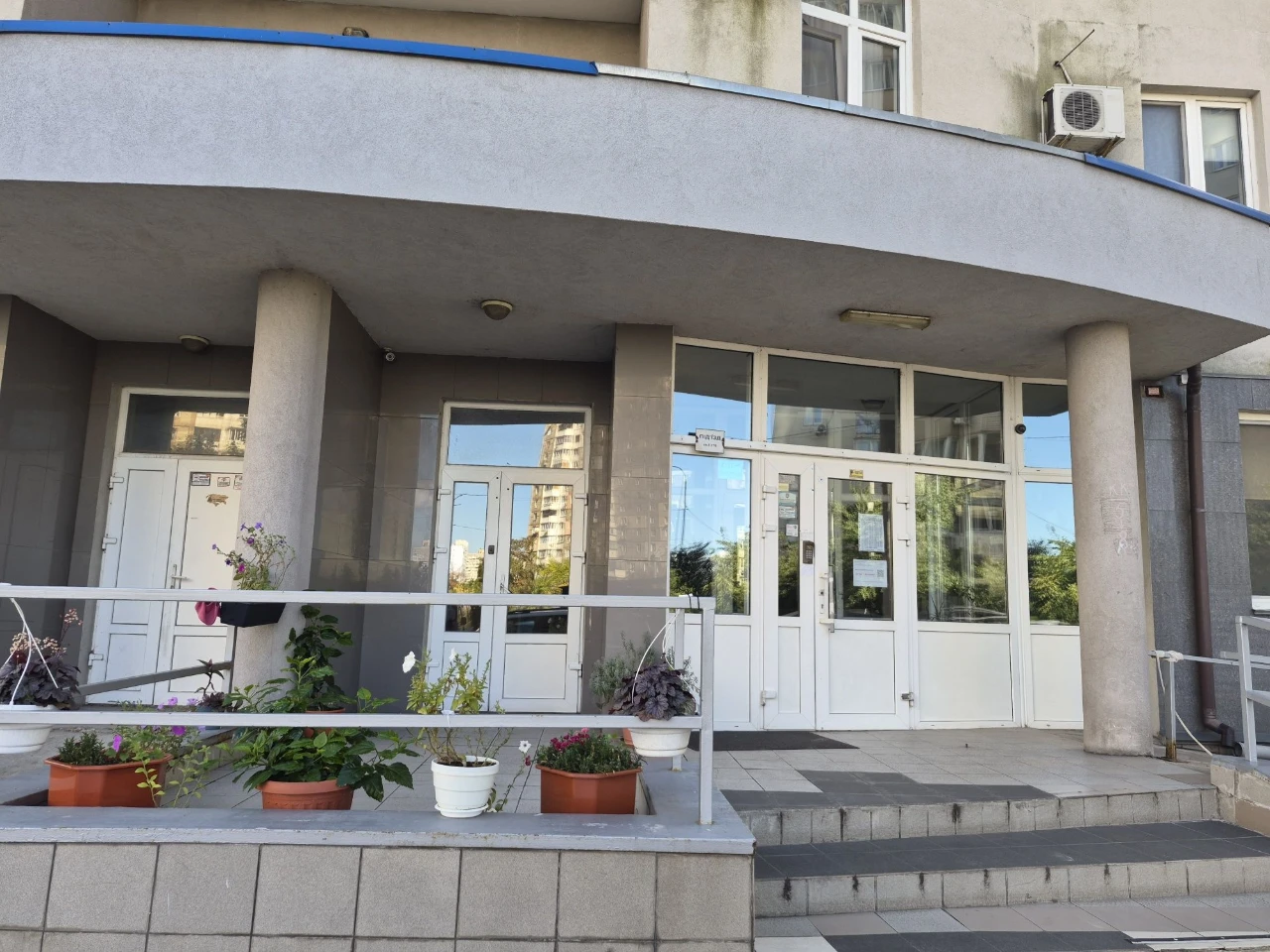 Продаж  1 кімнатної квартири на  Троєщині