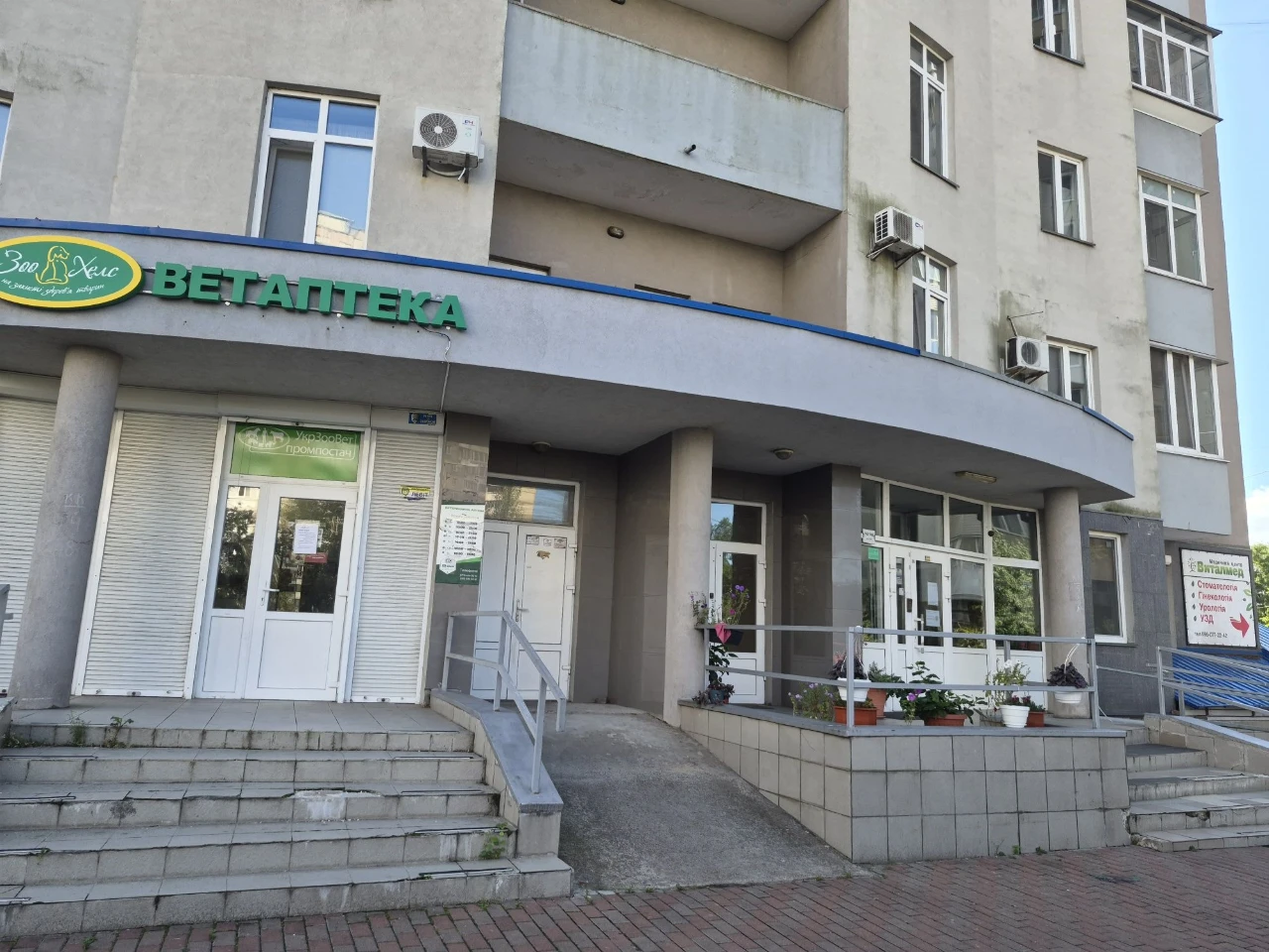 Продаж  1 кімнатної квартири на  Троєщині