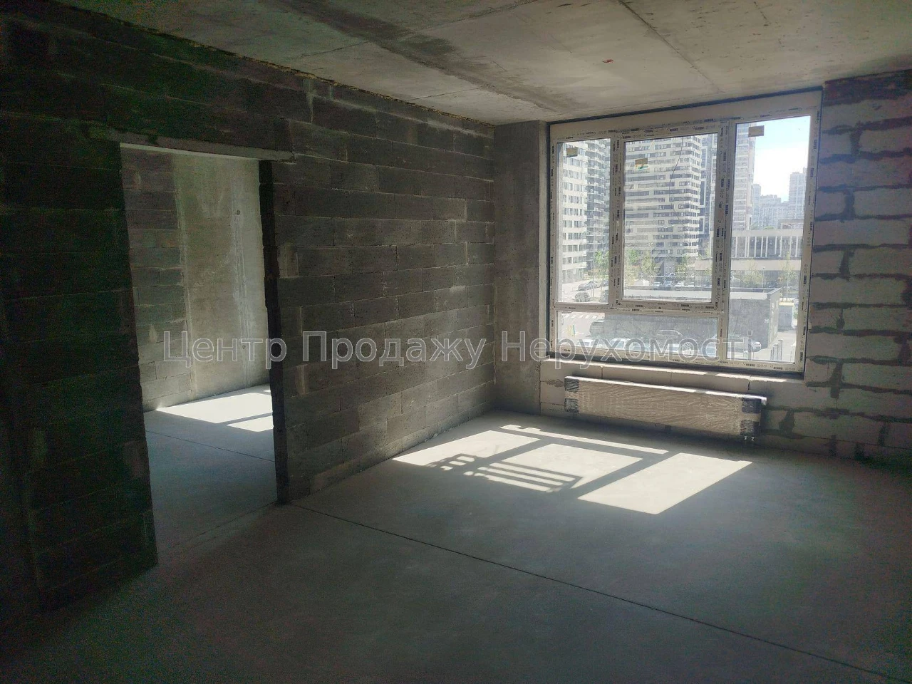 Продаж 1-кімн квартири, 4/25 пов, 43. 5 м², ЖК Варшавський 3