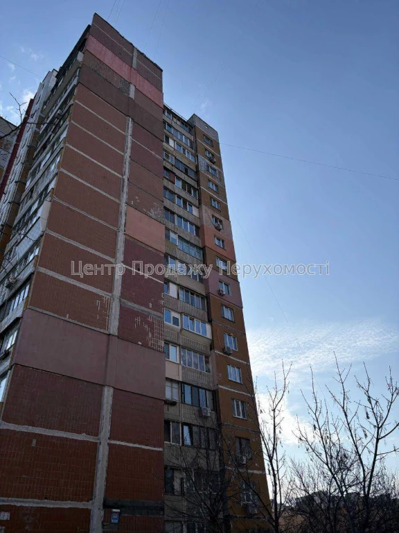 Продаж 2-кімн. квартири, 11/16 пов, 53. 4 м² у Києві – чудов
