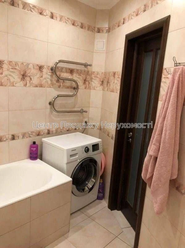 Продається 2-кімн. квартира, 15/16 пов, 70. 4 м² у Києві. Ві