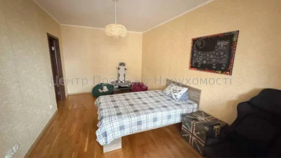 Продається 2-кімн. квартира, 15/16 пов, 70. 4 м² у Києві. Ві