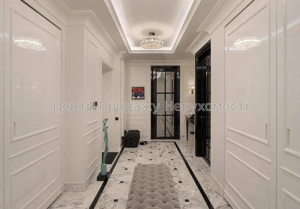Продаж 6-кімн. квартири 476 м², 3/5 пов, Київ! Просторо та в