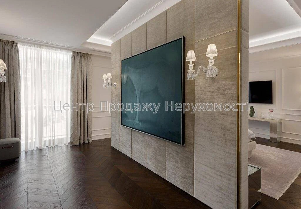 Продаж 6-кімн. квартири 476 м², 3/5 пов, Київ! Просторо та в