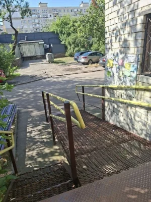 2-room apartment for sale with new renovation and furniture on Vynohrad