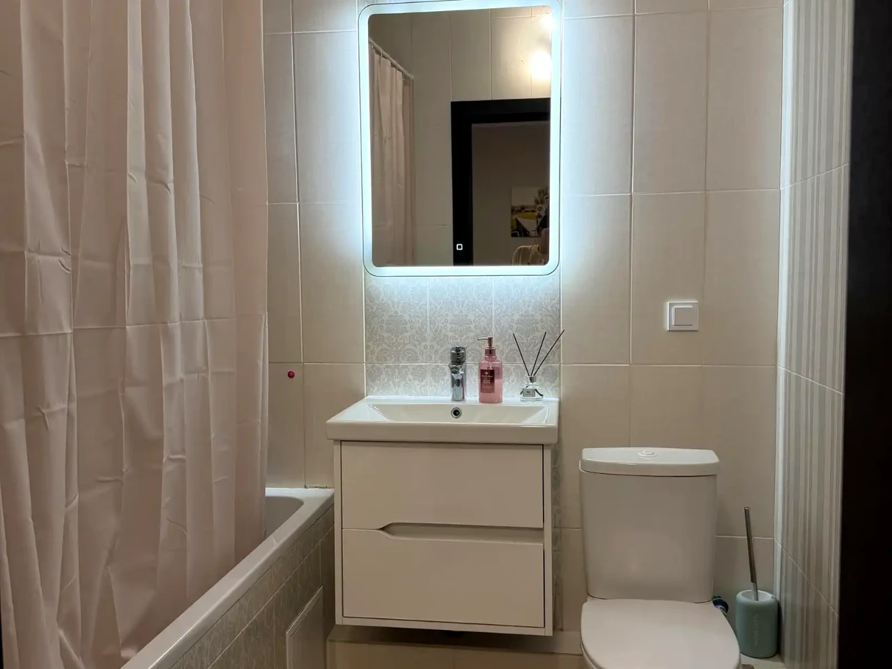 Продаж квартири 1-кімн. 40.4 м² 8/24 пов.