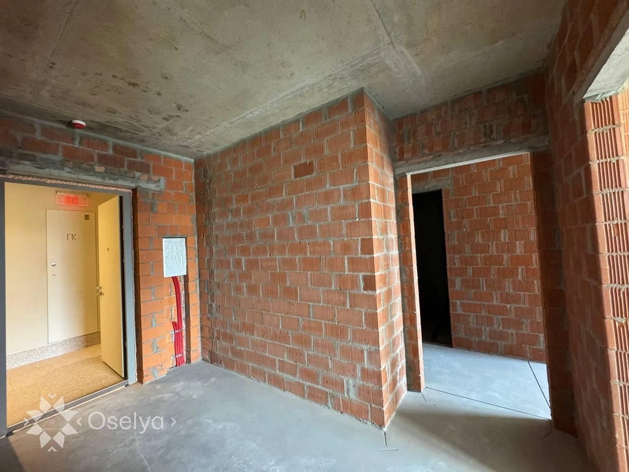 Будинок 13-17 Продаж видової 2-кімнатної квартири в ЖК «Руса