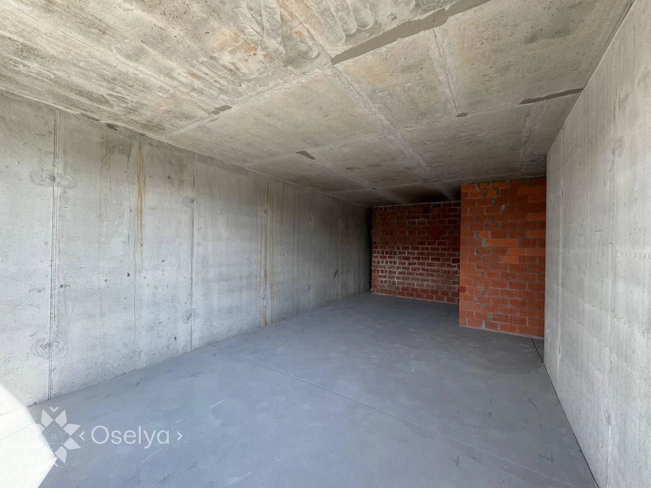 Будинок 13-17 Продаж видової 2-кімнатної квартири в ЖК «Руса