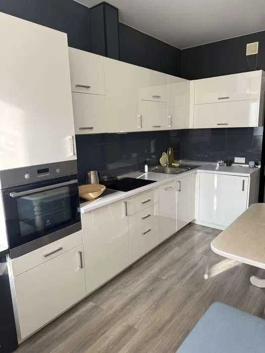 Продам квартиру в Альтаир 1