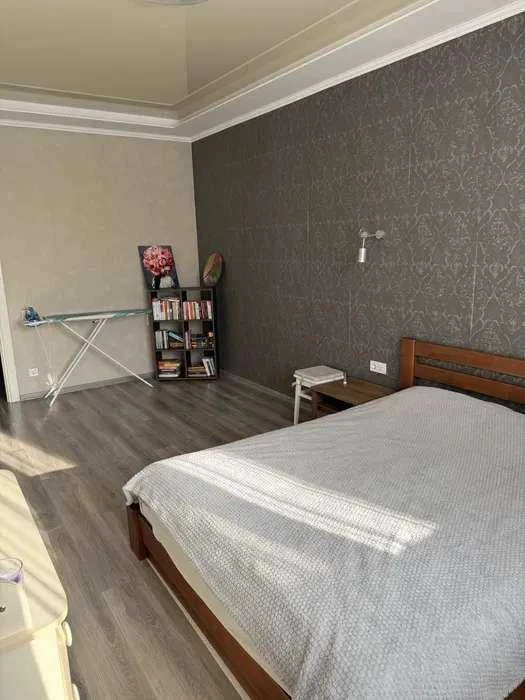 Продам квартиру в Альтаир 1