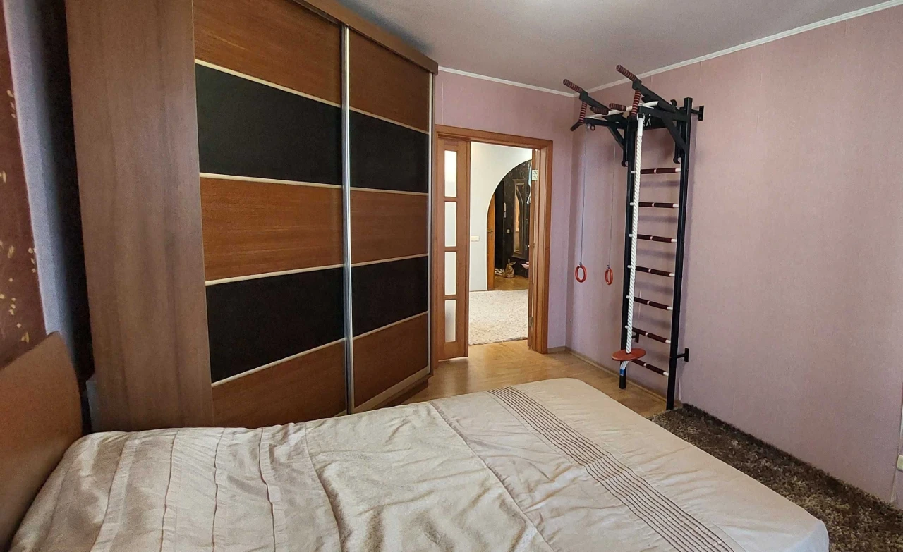Продам 3 комн кв с капремонтом,  Павлово поле