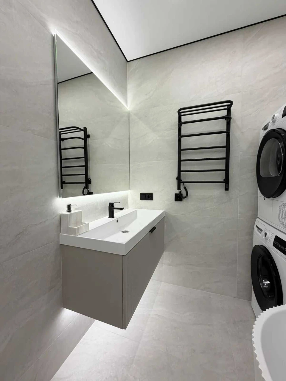 Продам 2к квартиру з стильним ремонтом в ЖК Light Home, в це