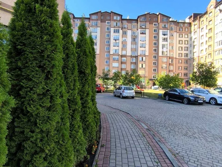 Квартира. Івано-Франківськ, Володимира Івасюка вул.