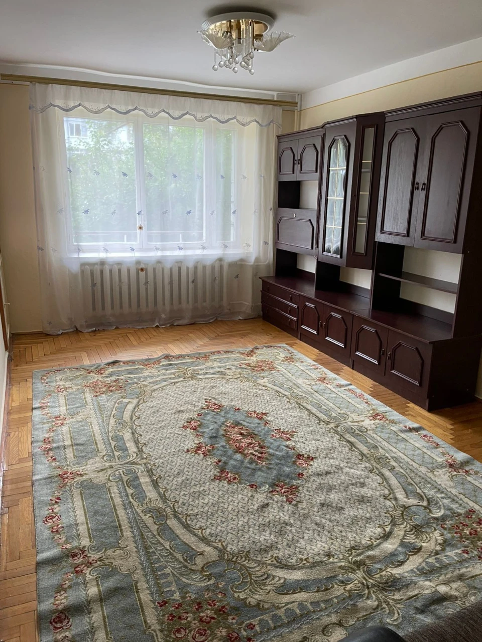 Продаж квартира чешка Чернівці три кімнати 2й поверх