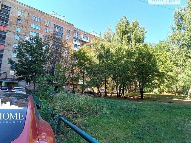 Центр міста, Продаж затишної 1-кімнатної квартири-студії, пр