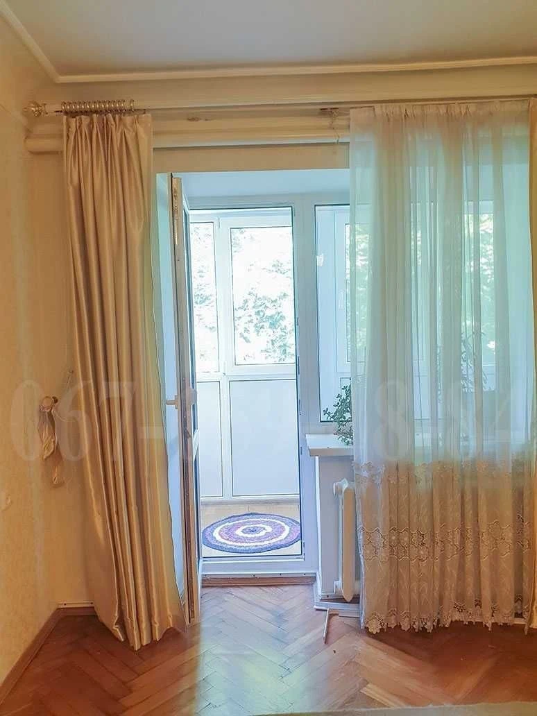 Мечникова. Кловская. Печерск. Продам 3х ком квартиру.